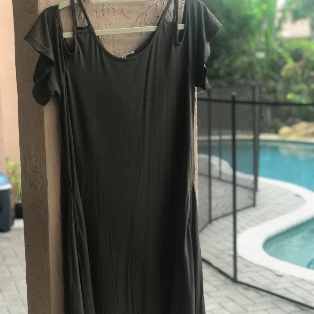 NEW Fashion Cold Shoulder Swing Dress with pockets